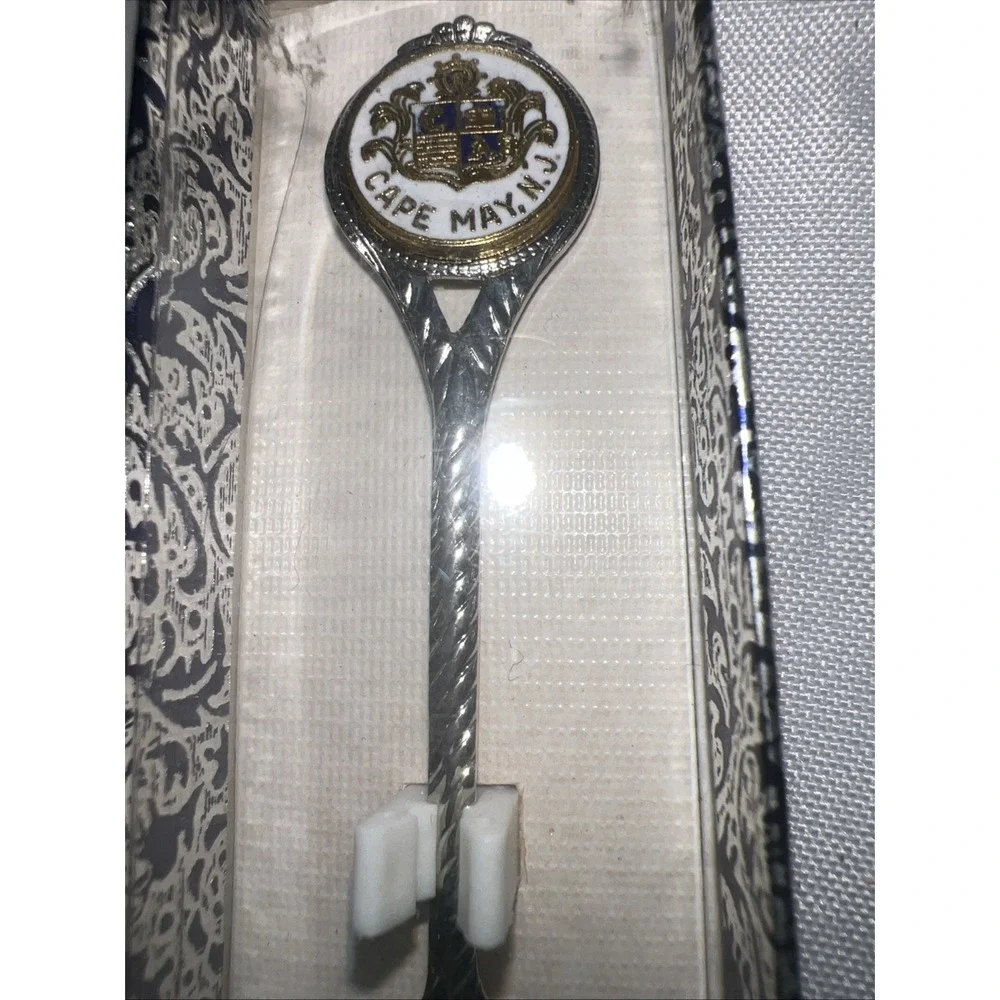 Vintage COLLECTIBLE Souvenir‎ Spoon 4.4